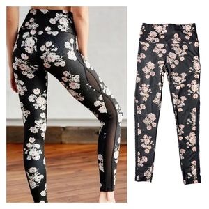 Free People Movement Liza Dark Floral Leggings with Mesh
Detail Size Small